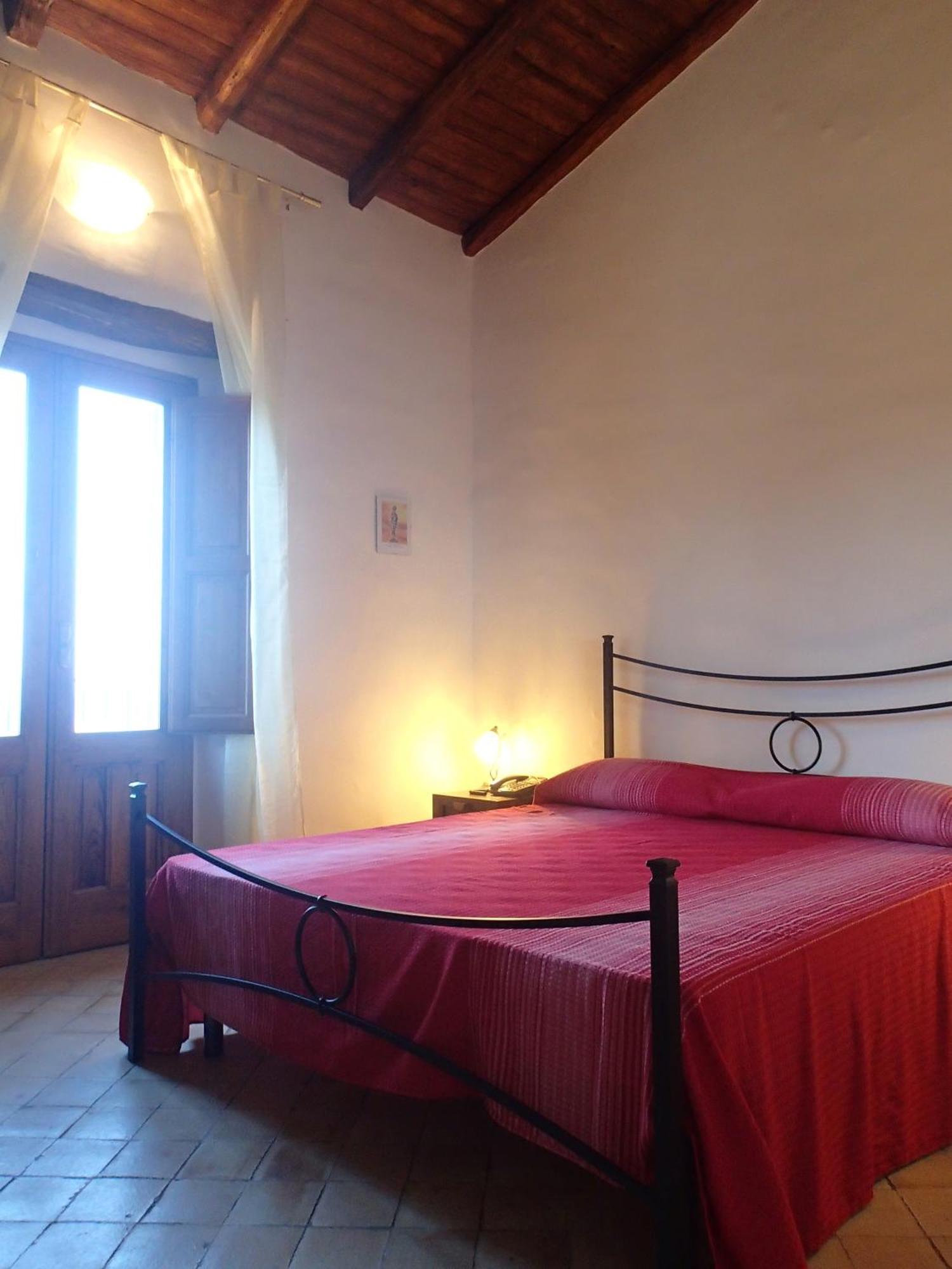 Patitiri Guest House ซานตาเทเรซา ดี รีวา ห้อง รูปภาพ
