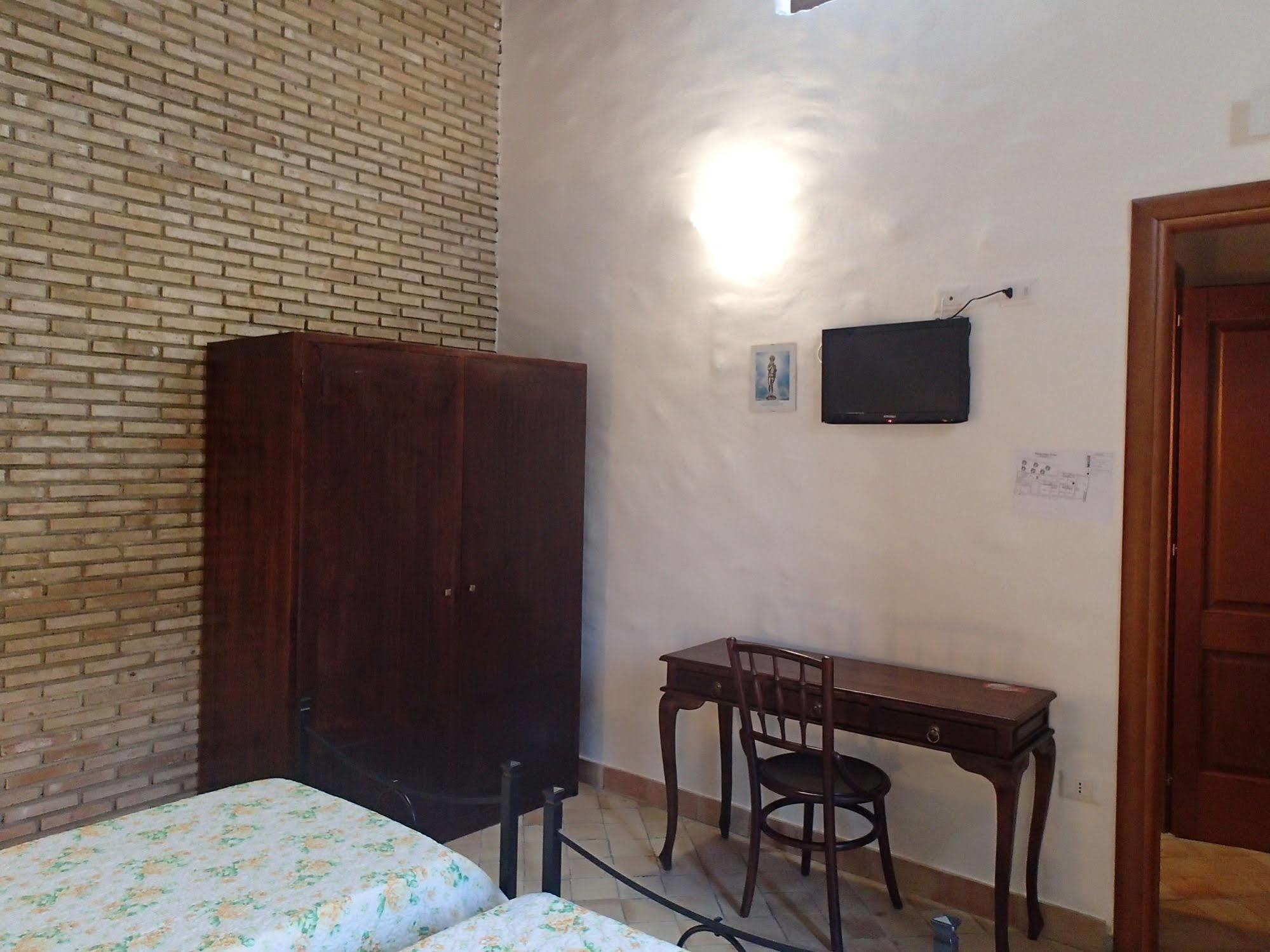 Patitiri Guest House ซานตาเทเรซา ดี รีวา ภายนอก รูปภาพ